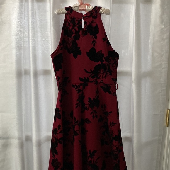 Girls Jeweled Burgundy Halter Dress Size L - Picture 5 of 5